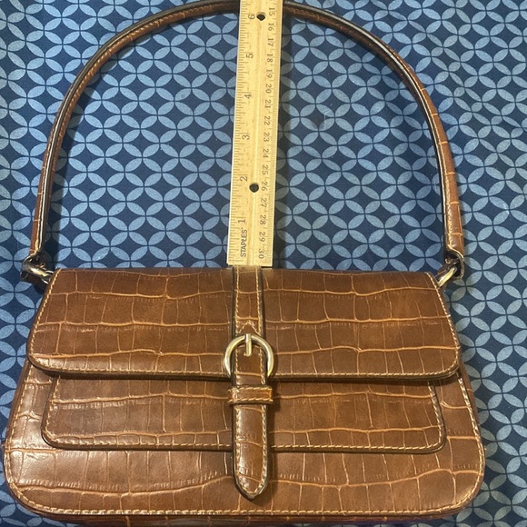 Small Handbag - Picture 4 of 6